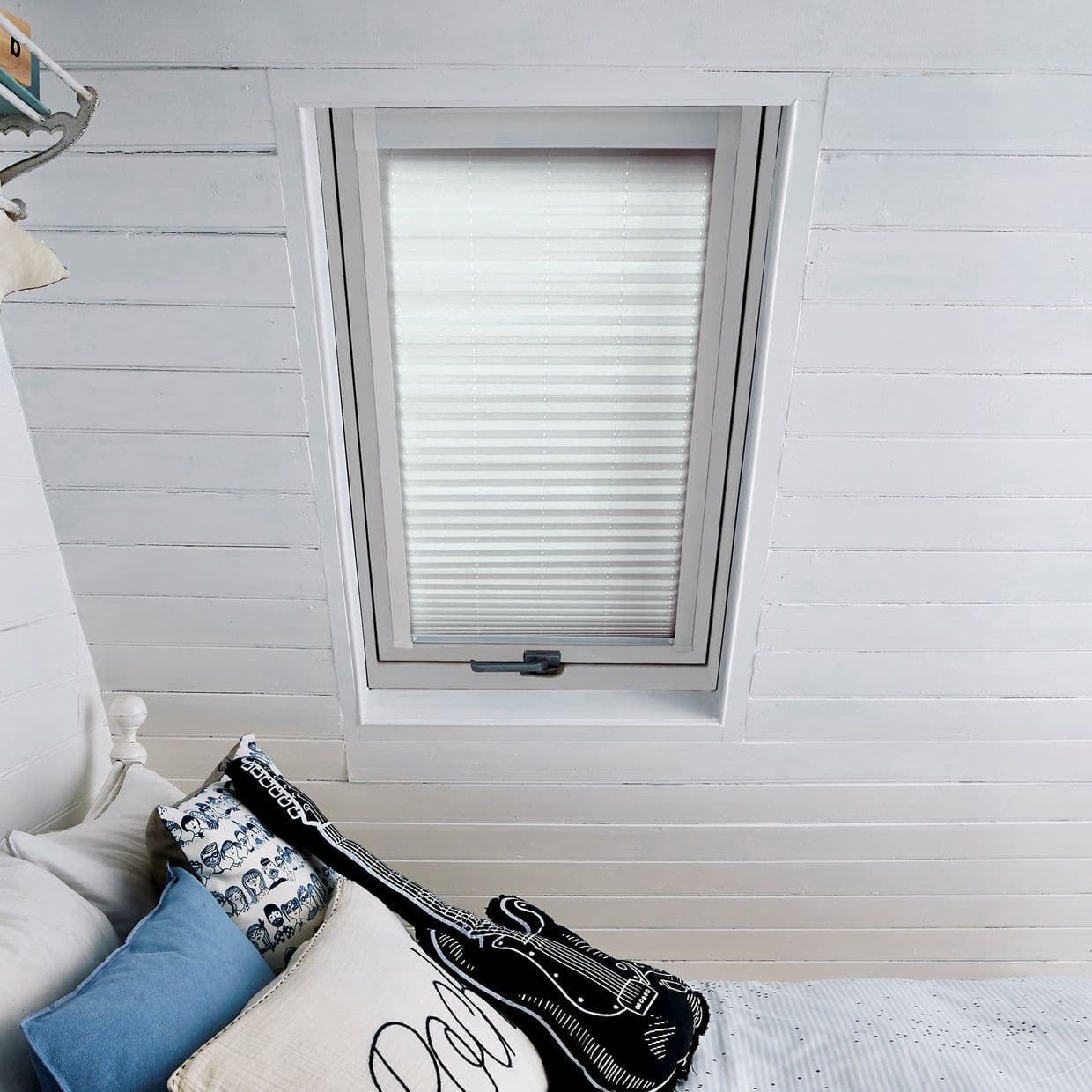 Botanic White Skylight Pleated Blind